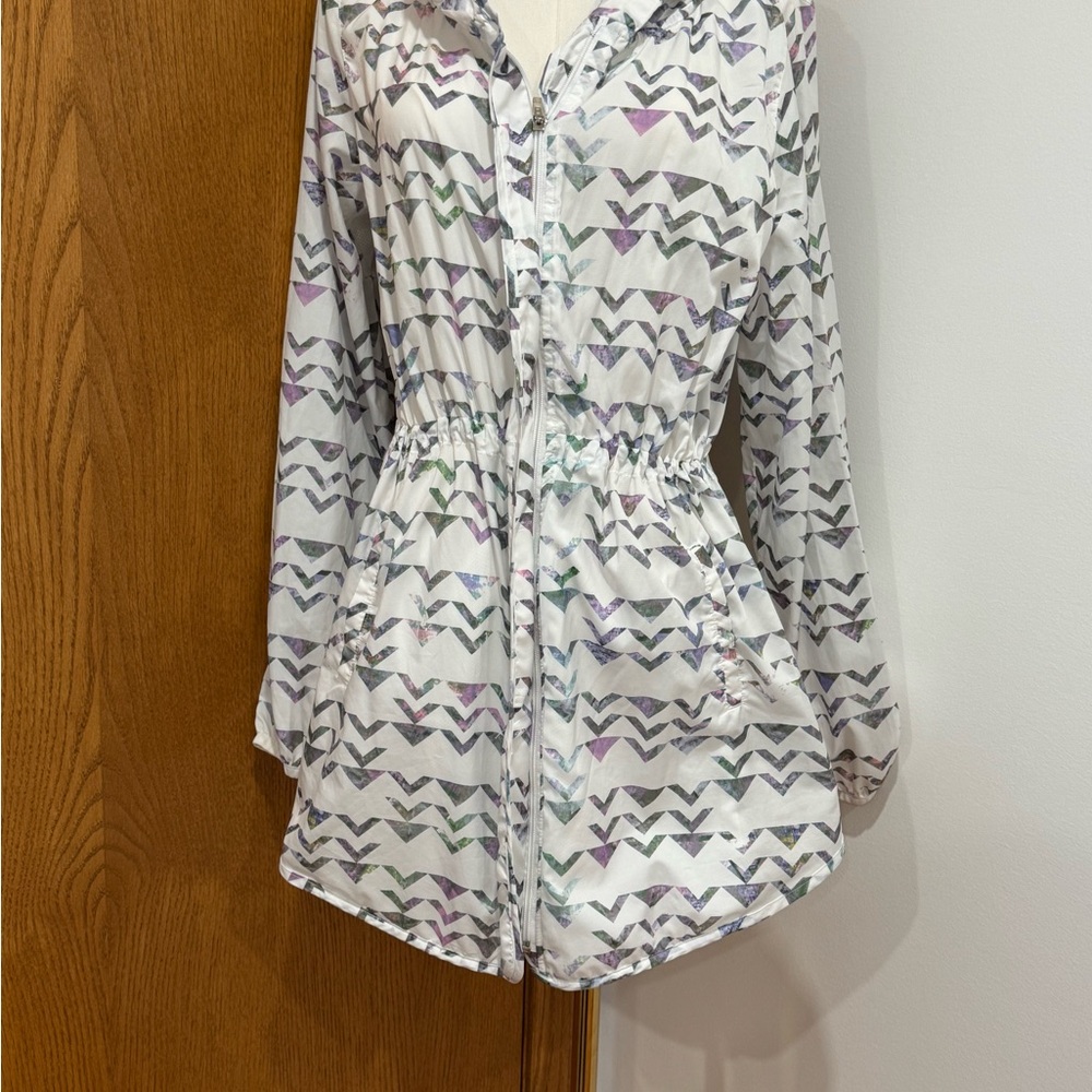 White Patterned Button-Up Jacket